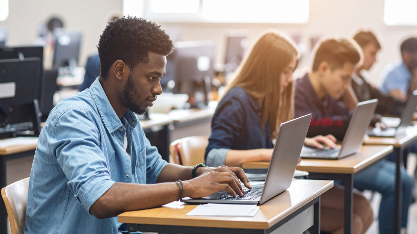 Investimentos em Tecnologia no Tocantins Transformam Conectividade nas Escolas Estaduais Investimentos em Tecnologia no Tocantins Transformam Conectividade nas Escolas Estaduais